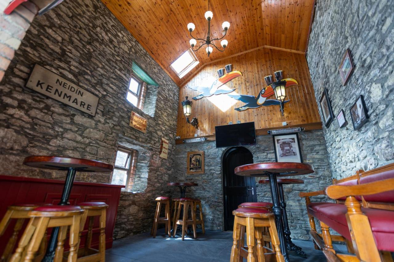 The Wander Inn Bar & Accommodation Kenmare Exteriér fotografie