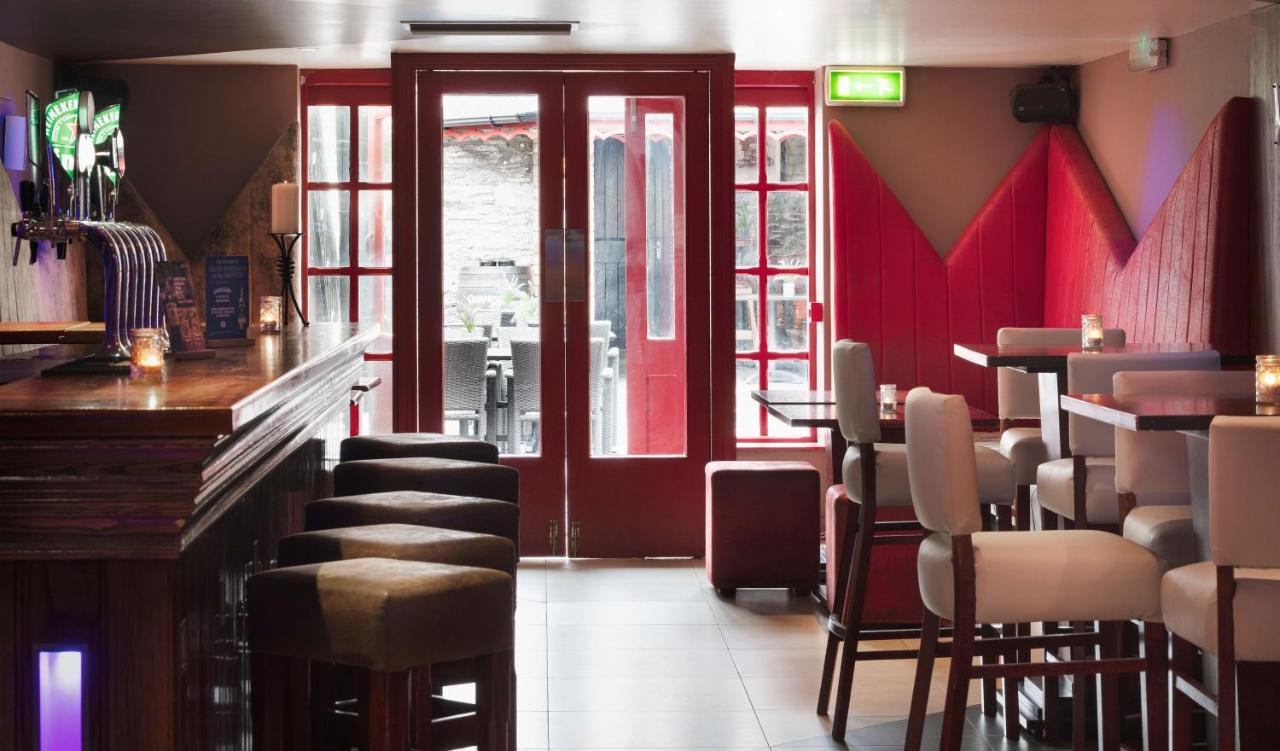 The Wander Inn Bar & Accommodation Kenmare Exteriér fotografie